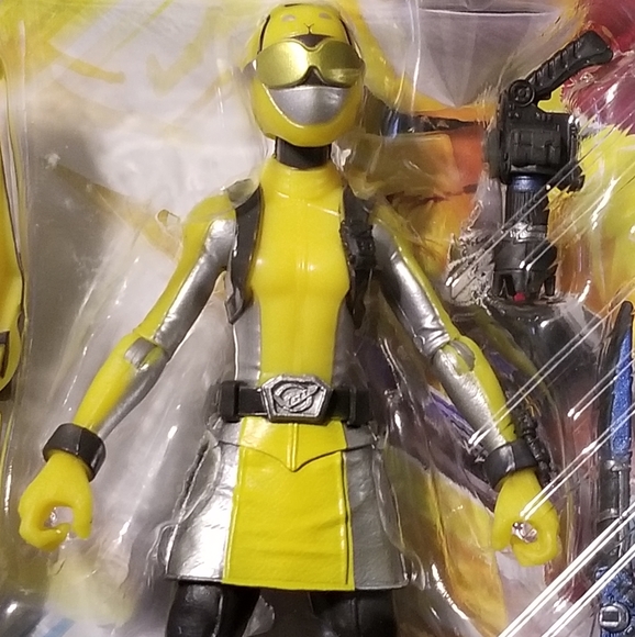 Power Rangers Beast Morphers Yellow Ranger - Picture 2 of 7